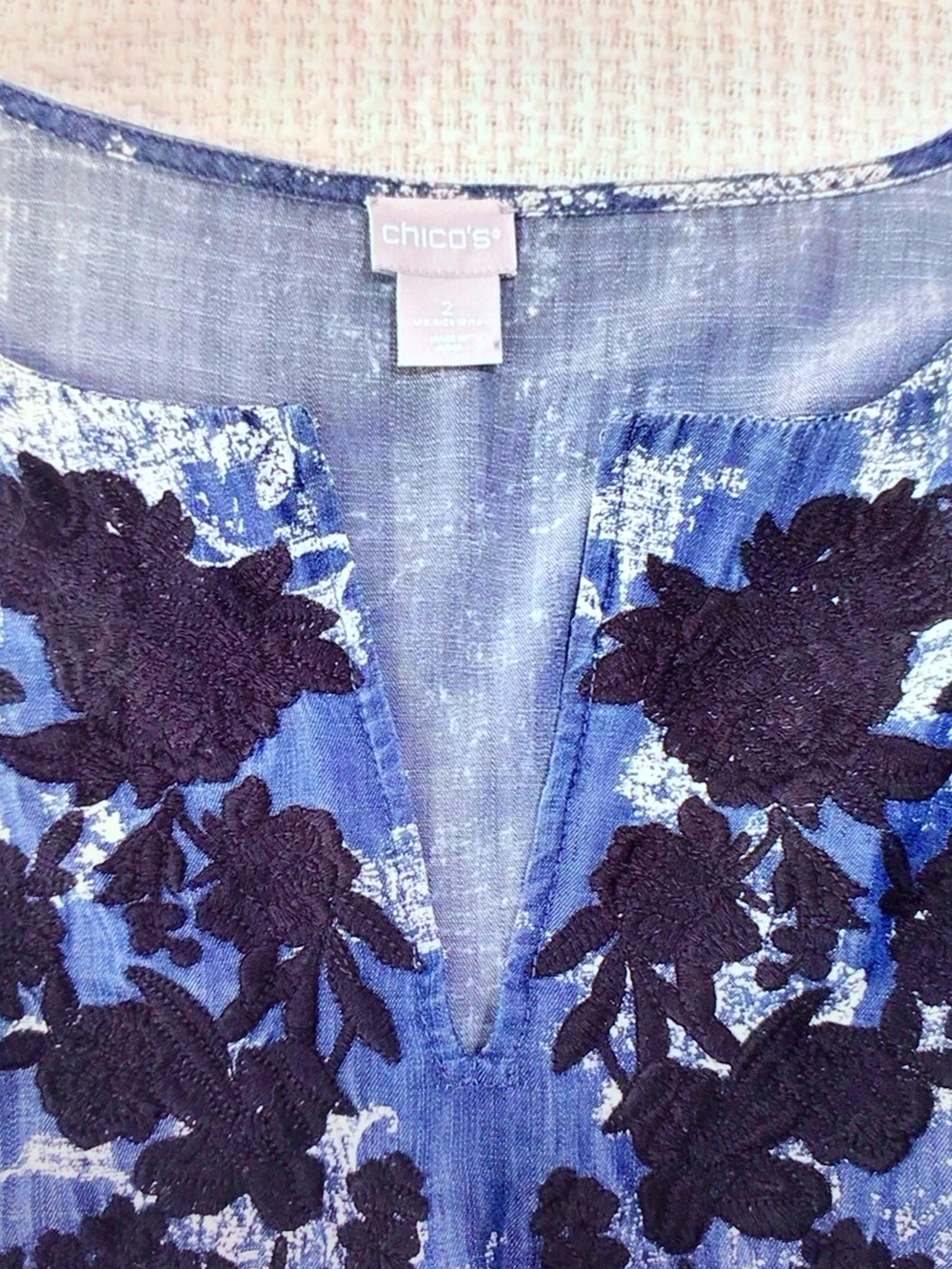 Chico's Blue Floral Embroidered Tunic Blouse - Picture 7 of 10